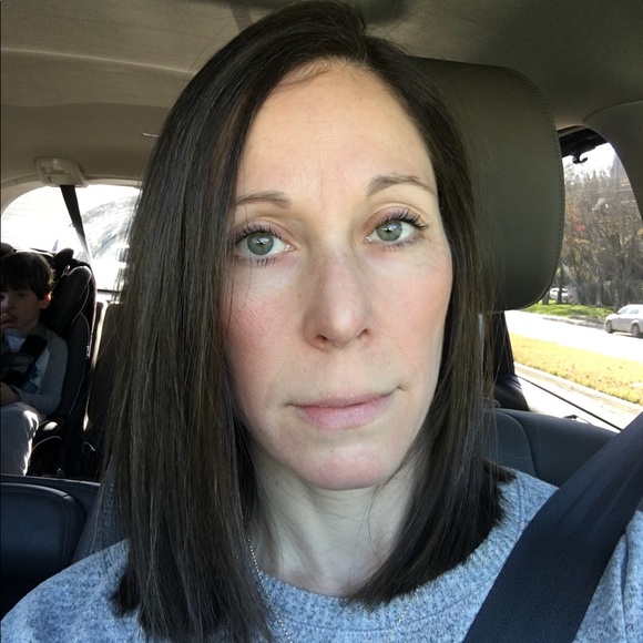 Meet your Posher, Julie - Picture 1 of 1